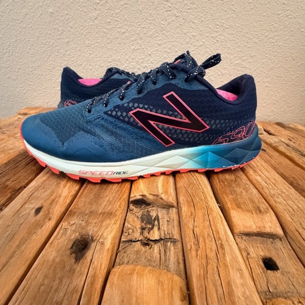 New Balance 590v2 All Terrain Trail Running Shoes Navy Pink WT590CN2 Womens 10
